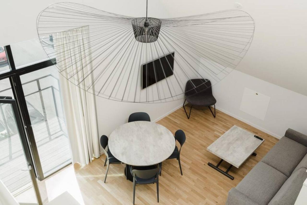All In One Loft With Balcony And Free Parking Lidingö Zewnętrze zdjęcie